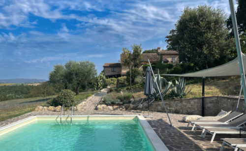pool and house b 1400x800